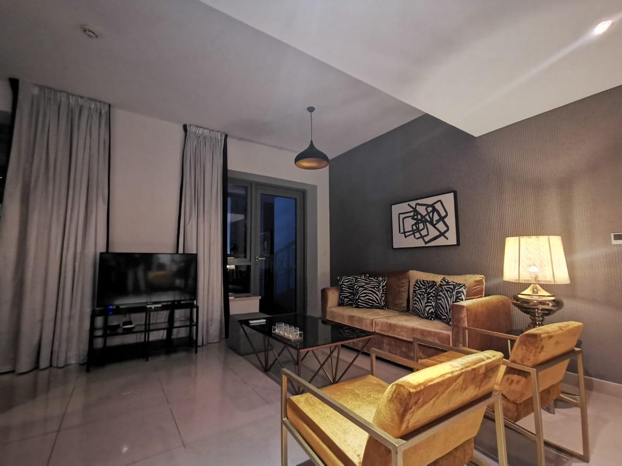 Dream Inn Apartments-29 Boulevard Private Garden, Room