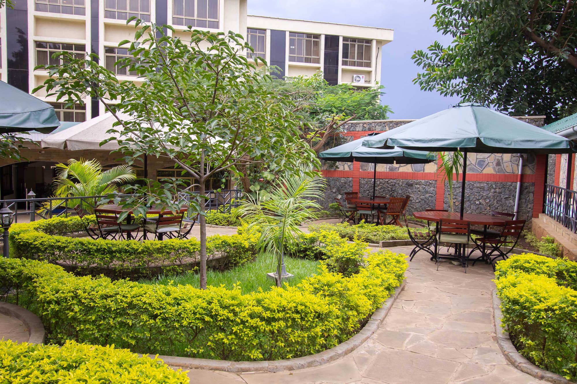 Pinecone Hotel, General view