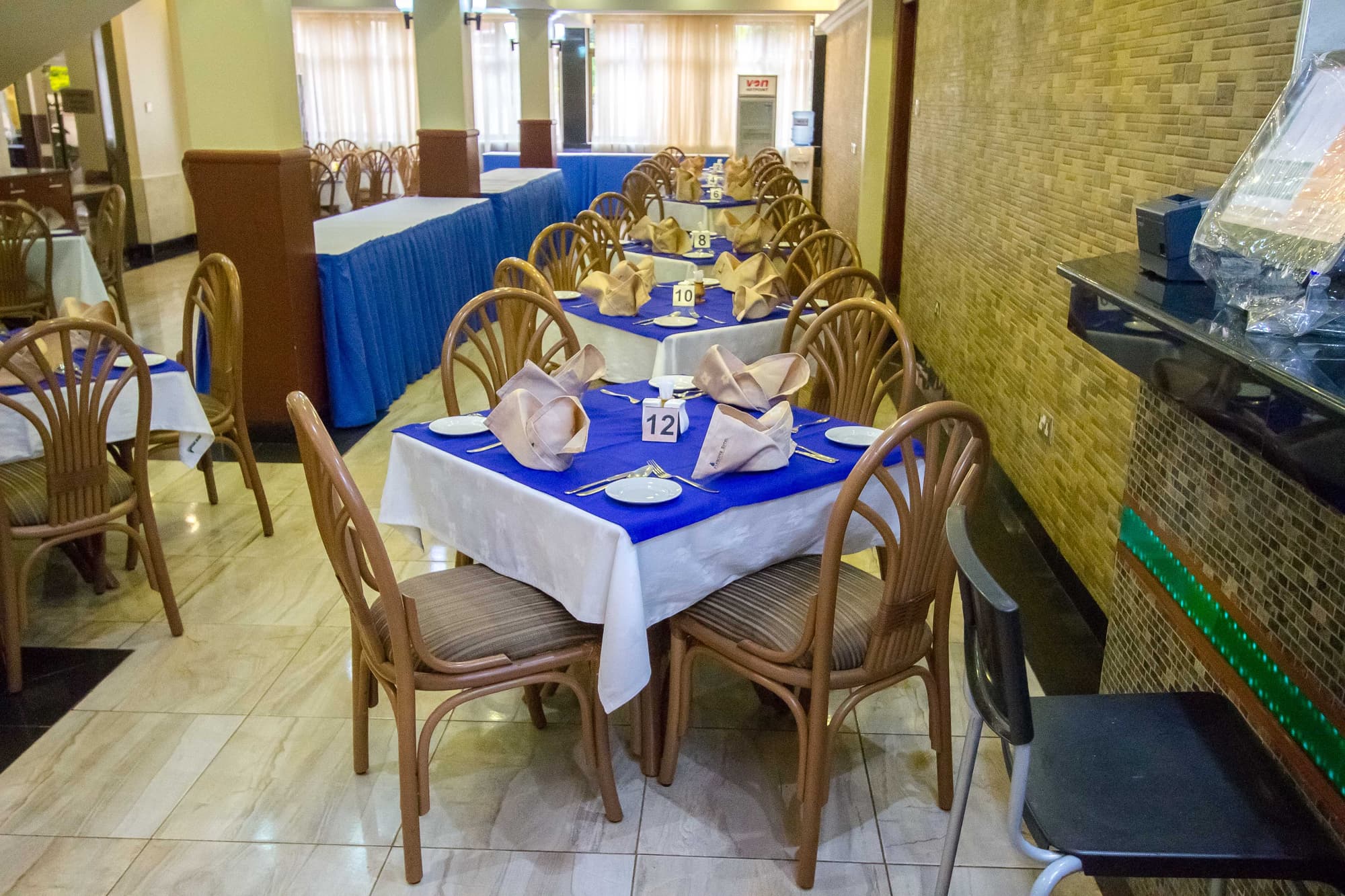 Pinecone Hotel, Restaurant