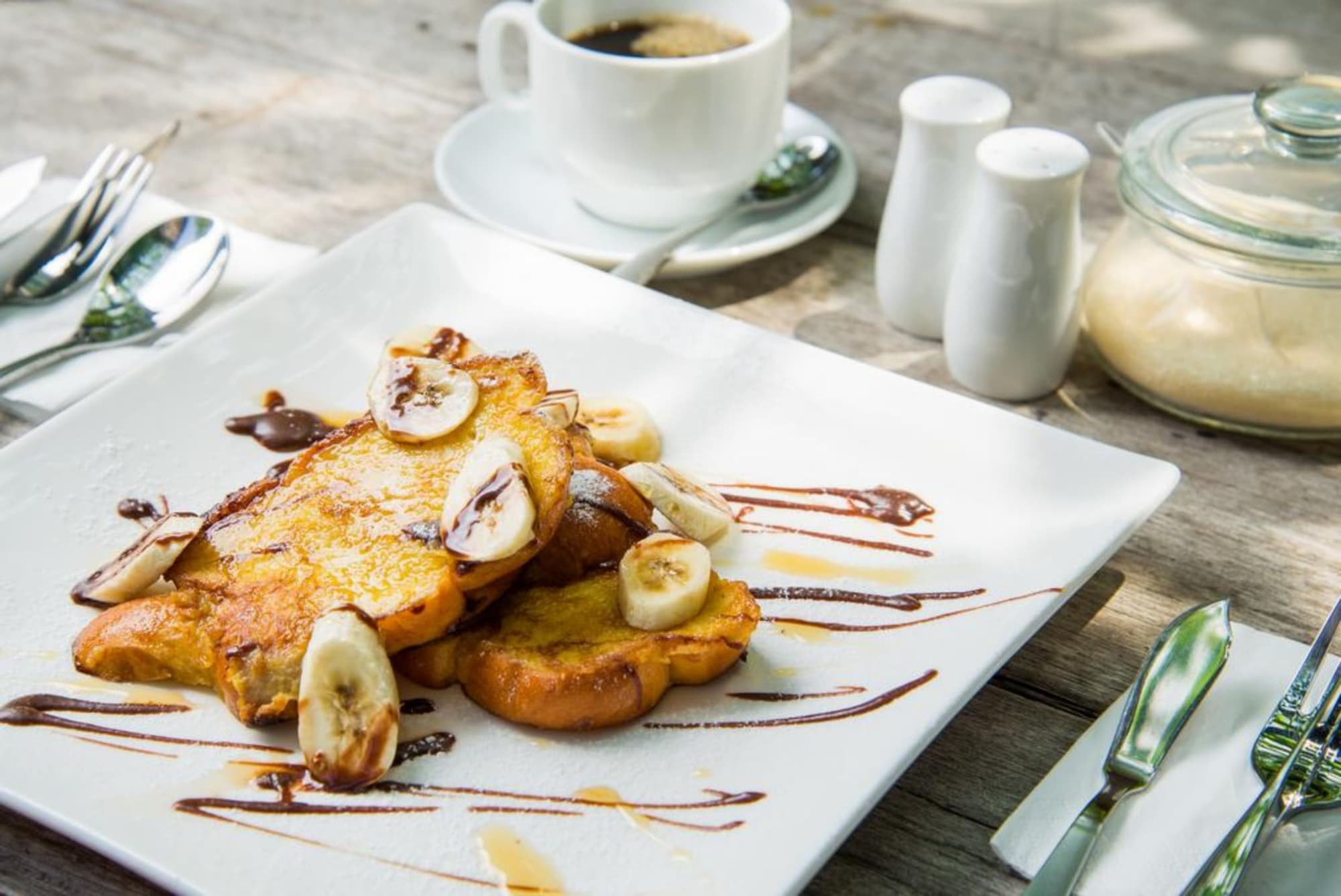 1825 Gallery Hotel, Restaurant