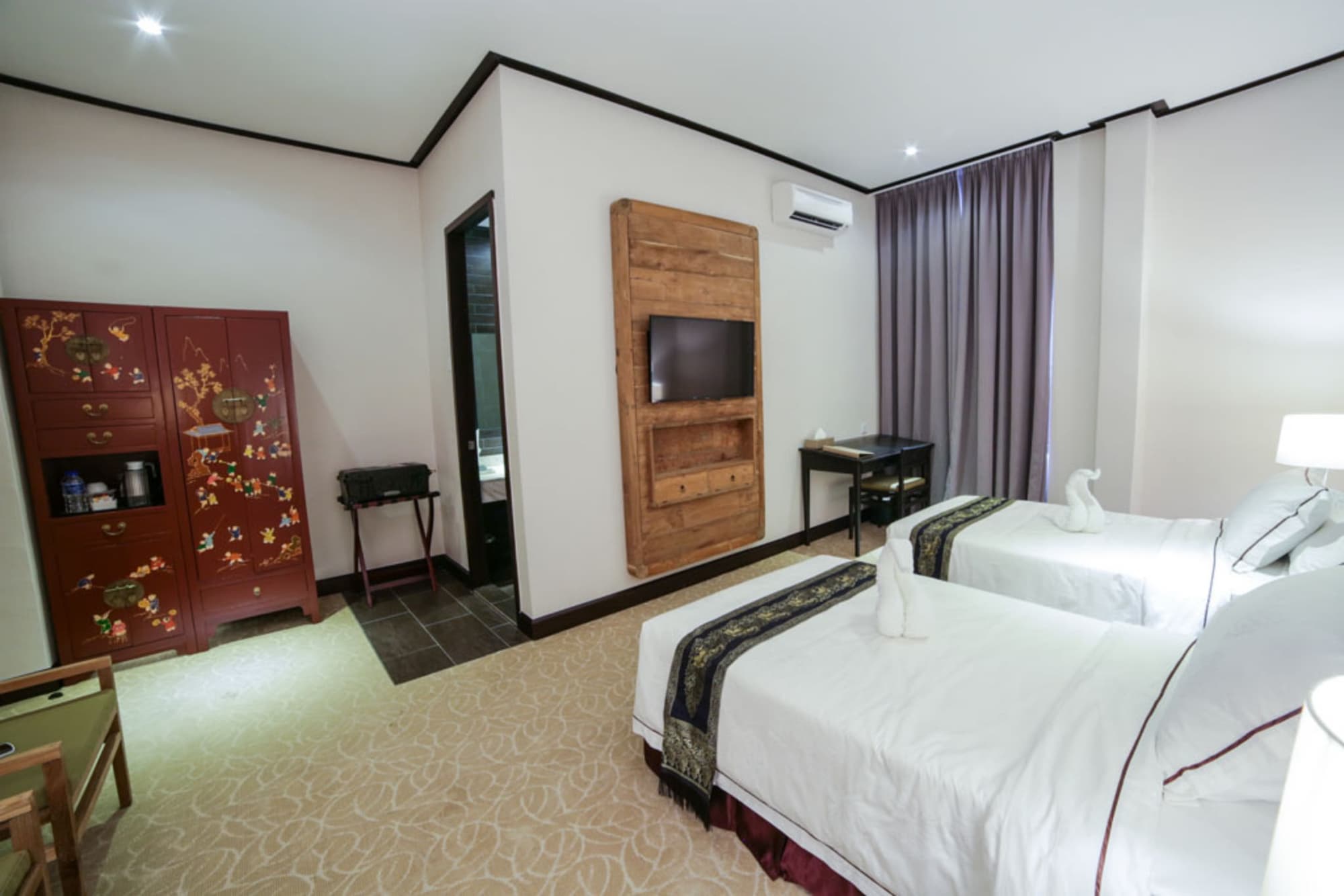 1825 Gallery Hotel, Room