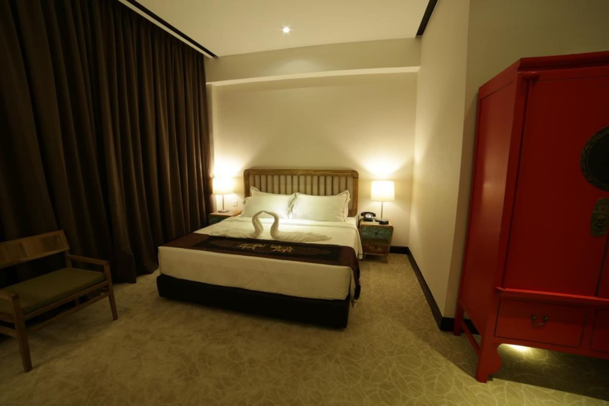 1825 Gallery Hotel, Room