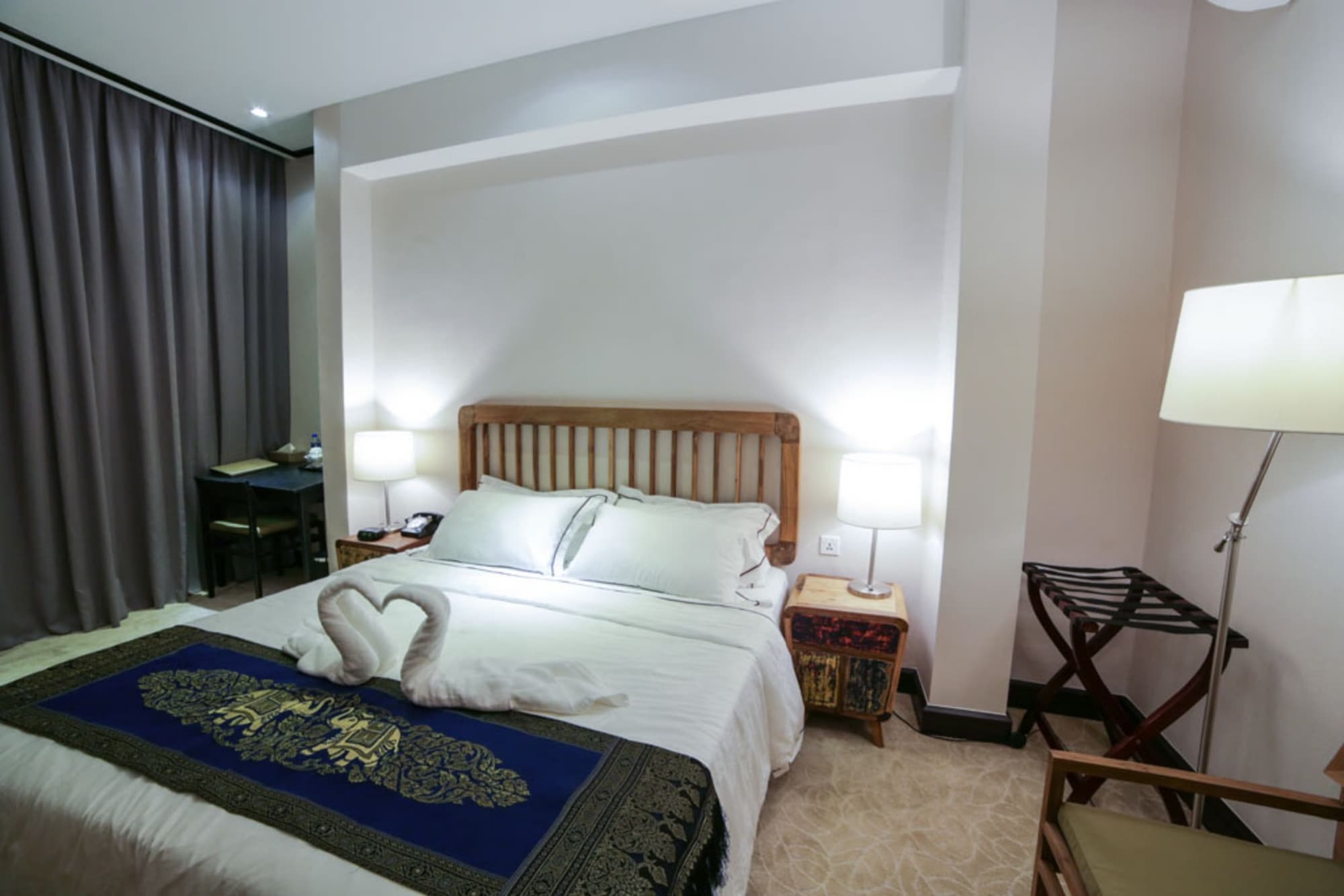 1825 Gallery Hotel, Room