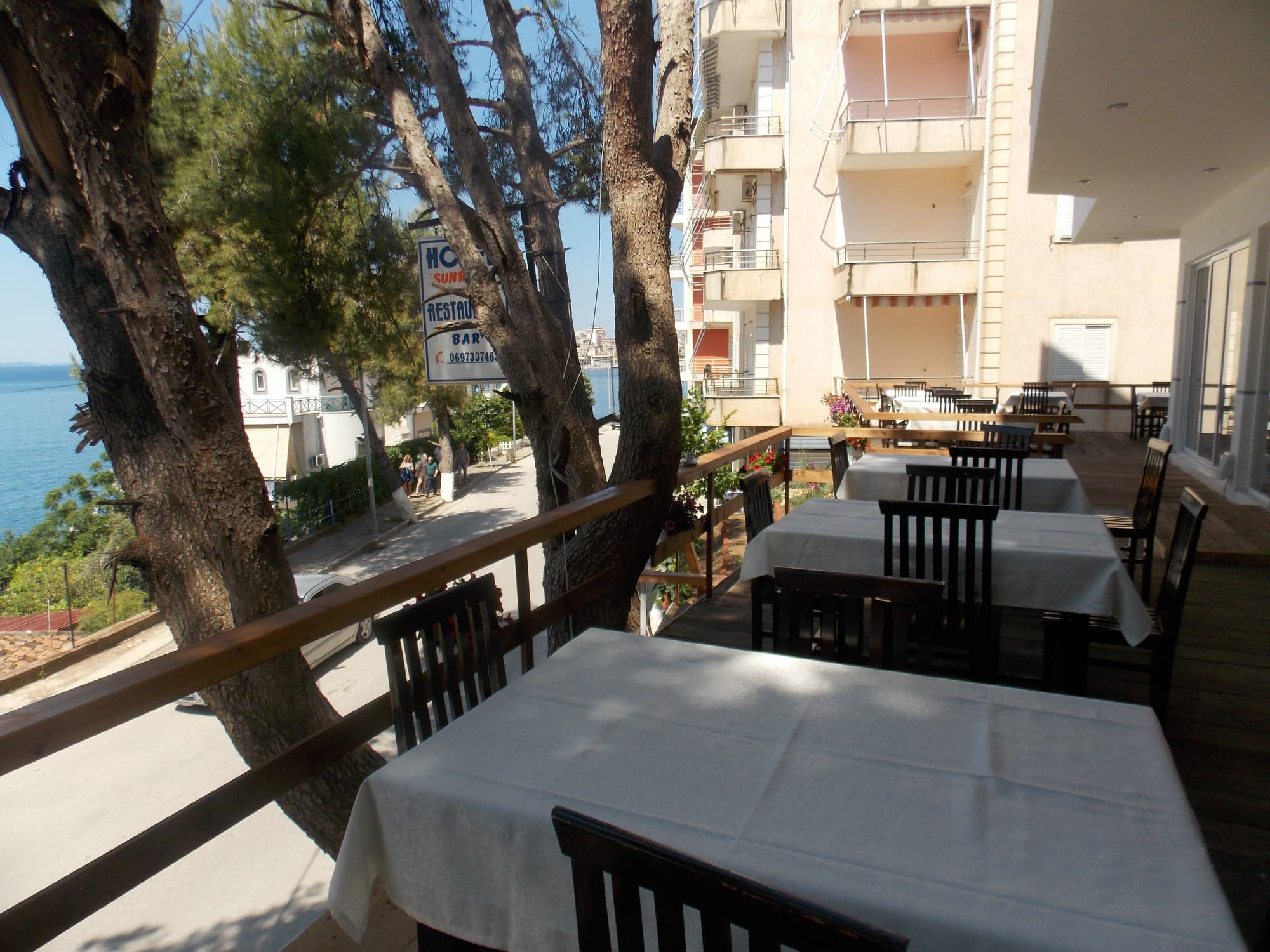 Hotel Sunrays, General view