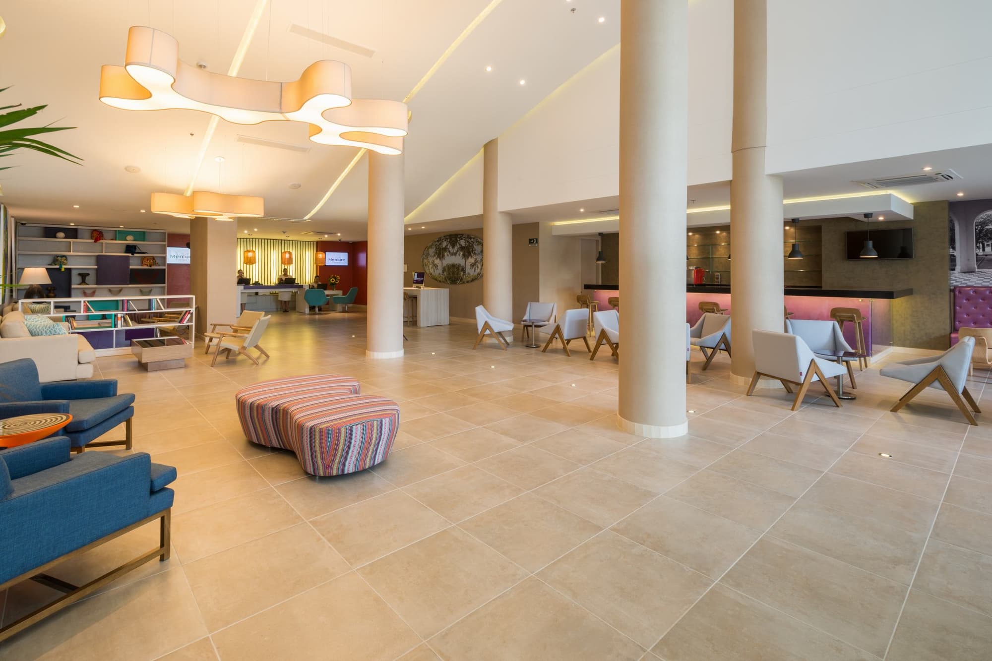 Santa Marta Emile, Lobby