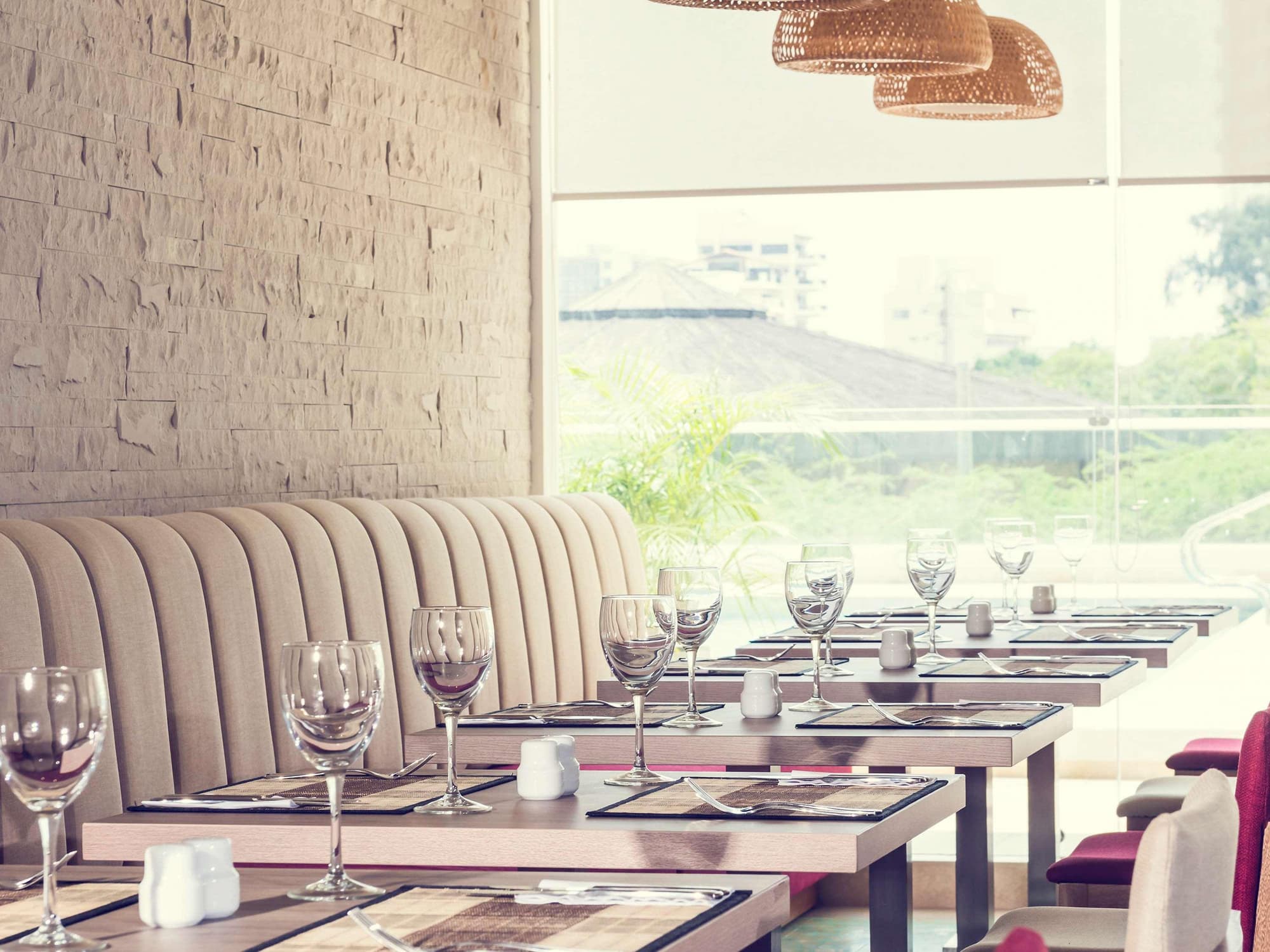 Santa Marta Emile, Restaurant