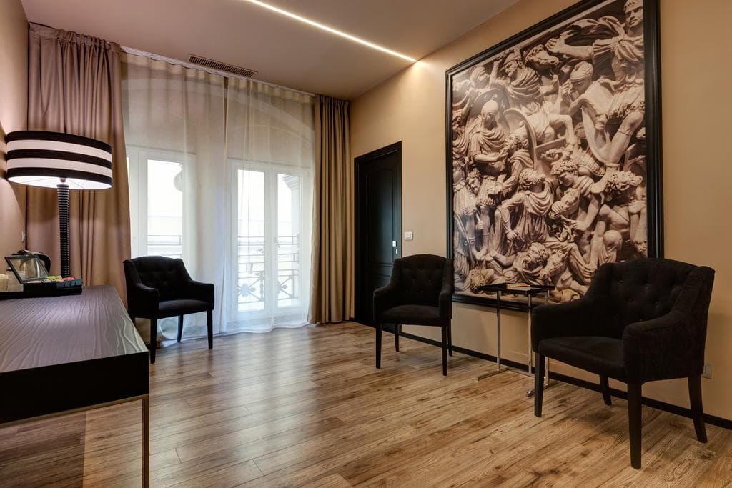 Dharma Luxury Hotel, Lobby