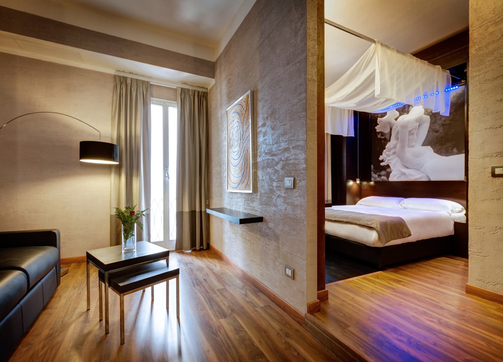 Dharma Luxury Hotel, Room