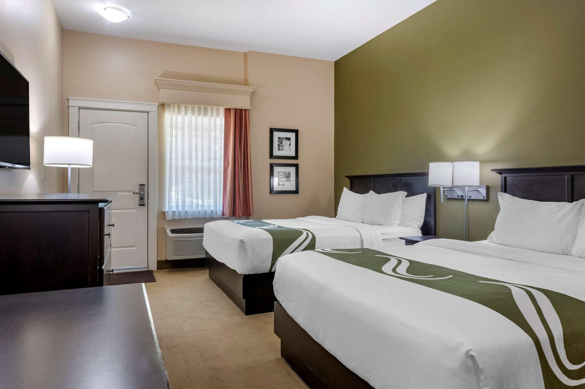 Quality Inn & Suites -Quispamsis, Room