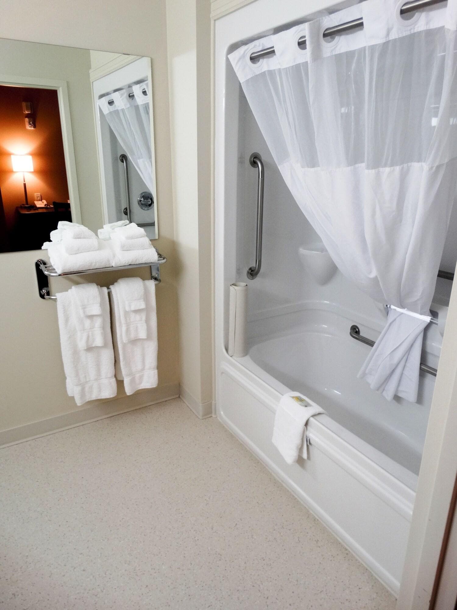 Quality Inn & Suites -Quispamsis, Room