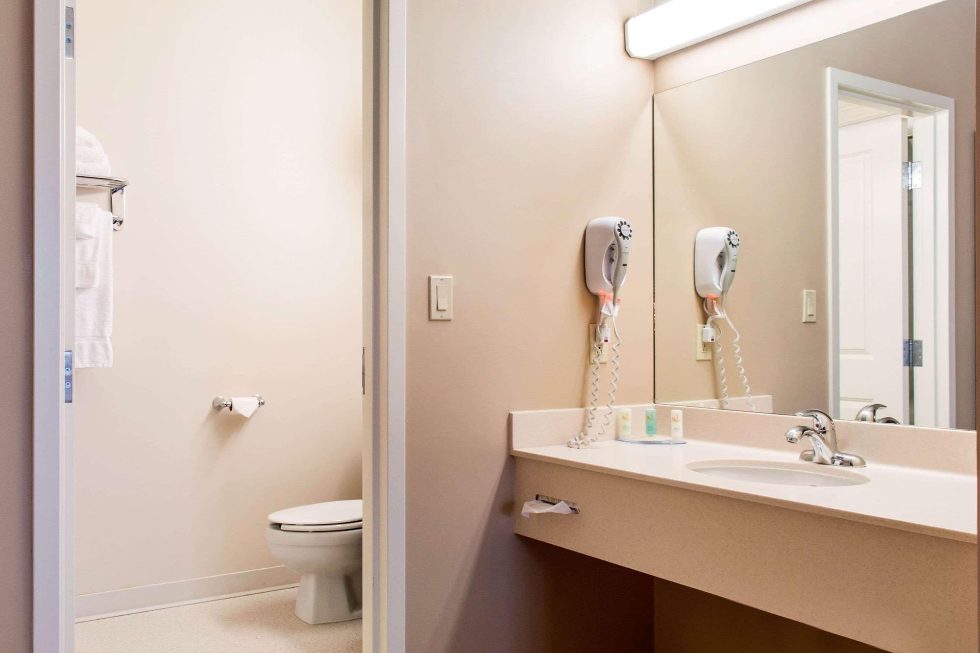 Quality Inn & Suites -Quispamsis, Room