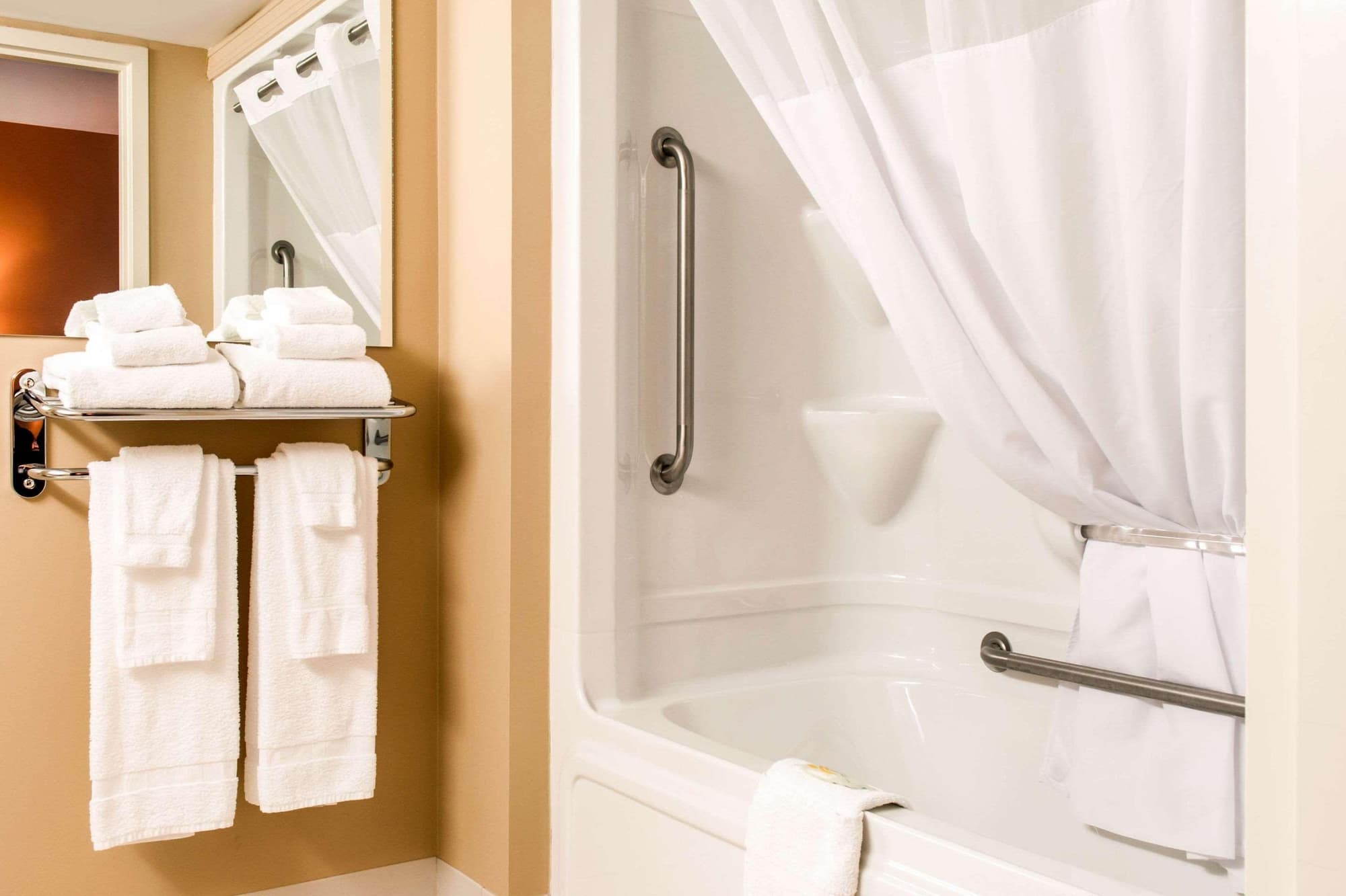 Quality Inn & Suites -Quispamsis, Room