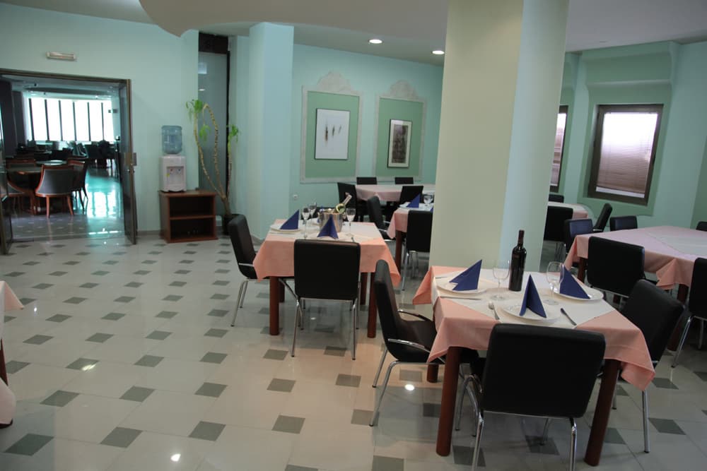 Cingo Hotel, Restaurant
