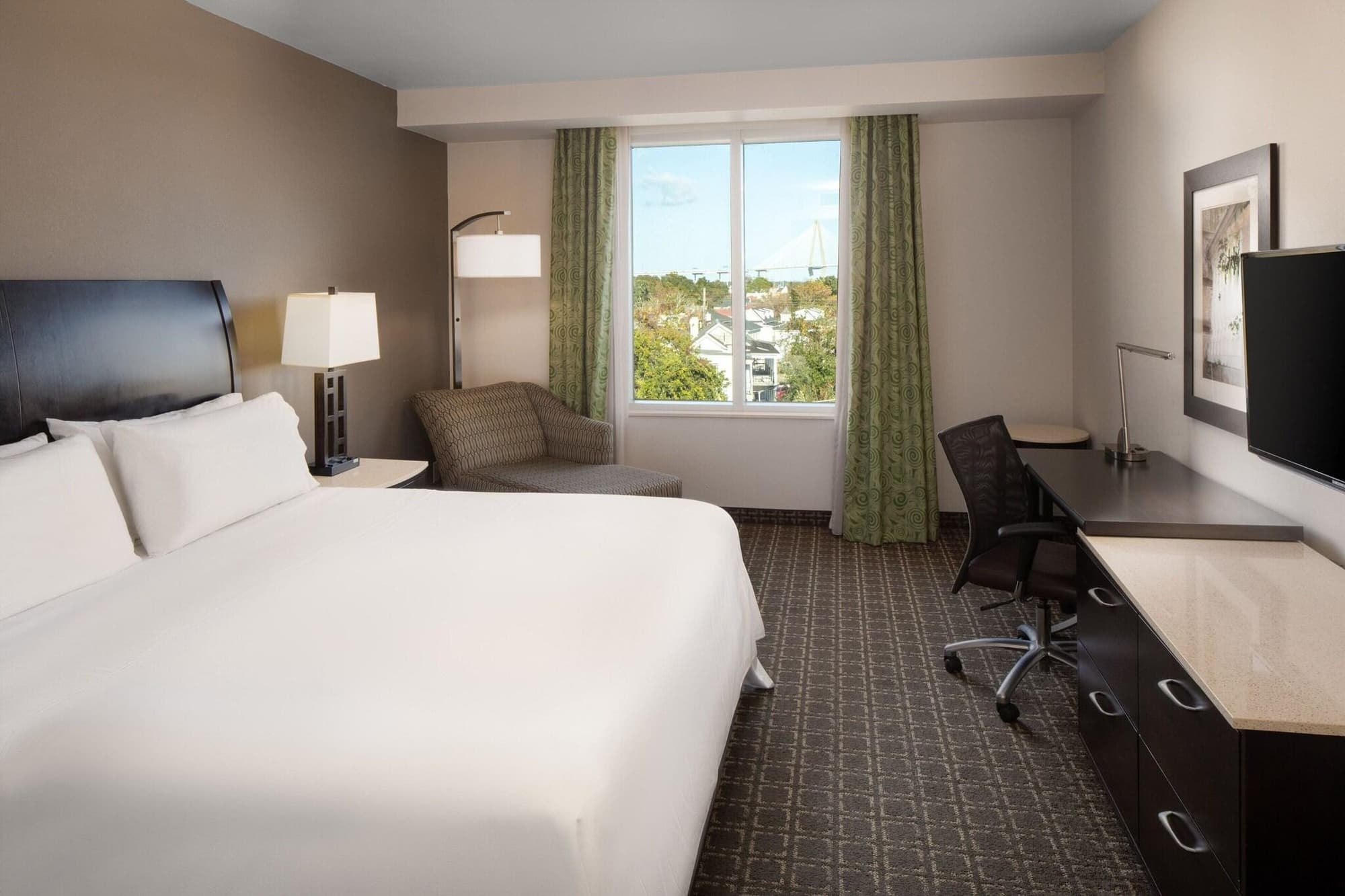 The Limited Charleston, Room