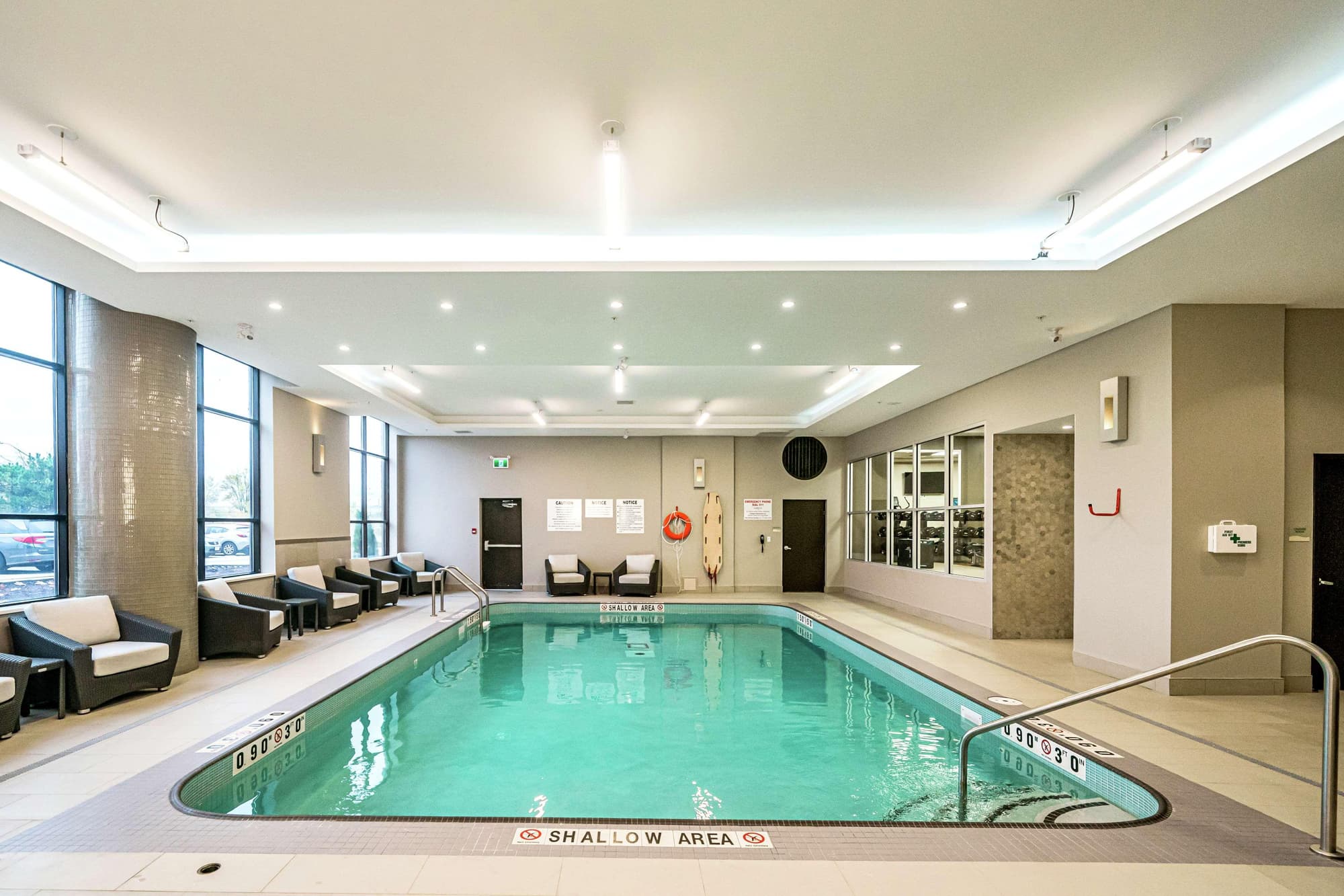 DoubleTree by Hilton Kitchener, Pool