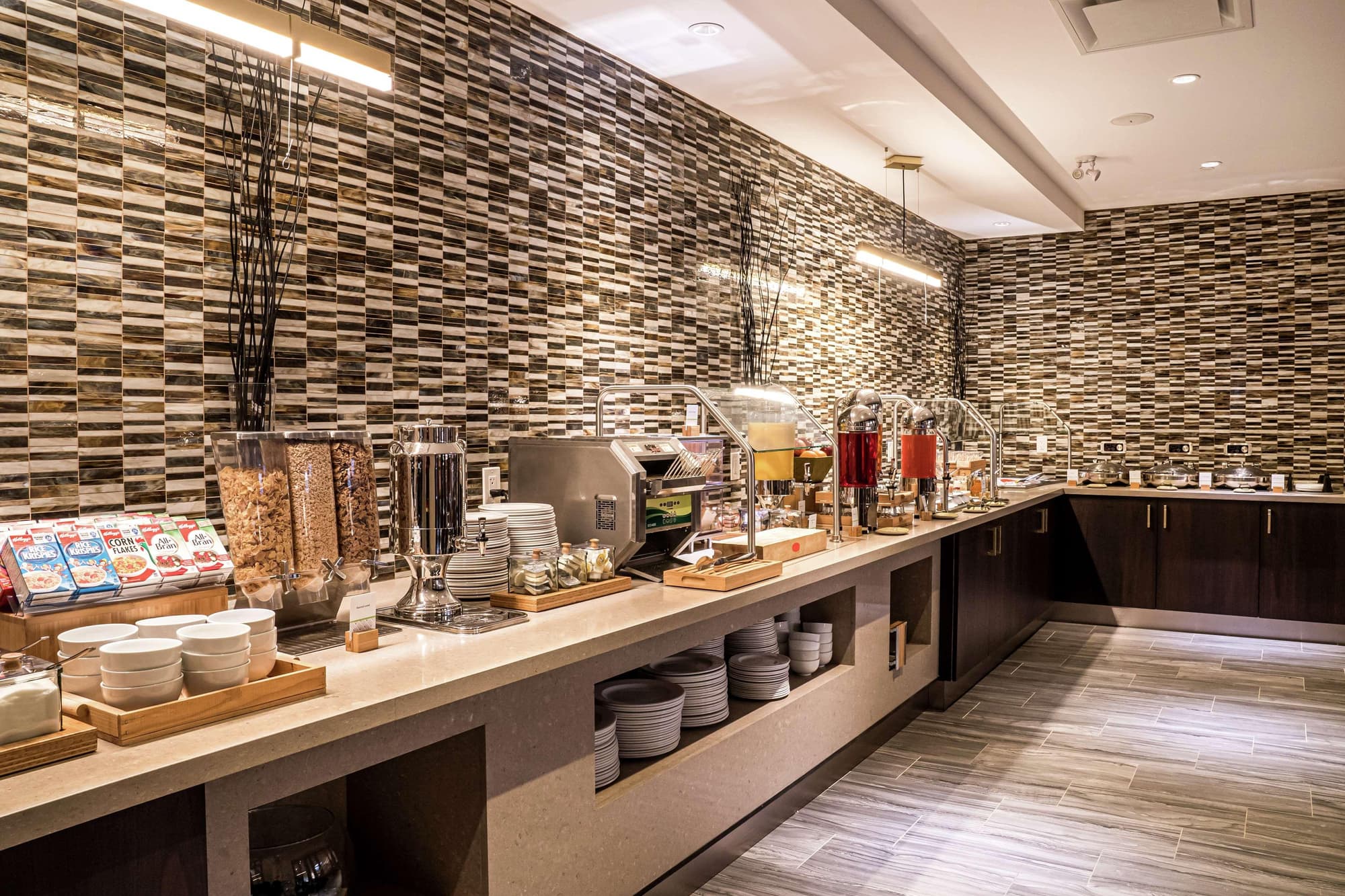 DoubleTree by Hilton Kitchener, Restaurant