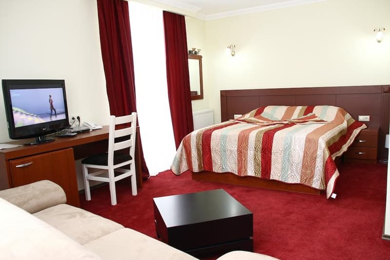 Parlament Hotel, Room