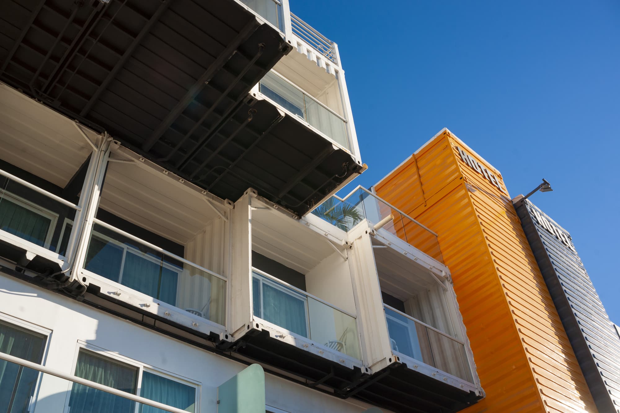 Container inn Hotel Aeropuerto, General view