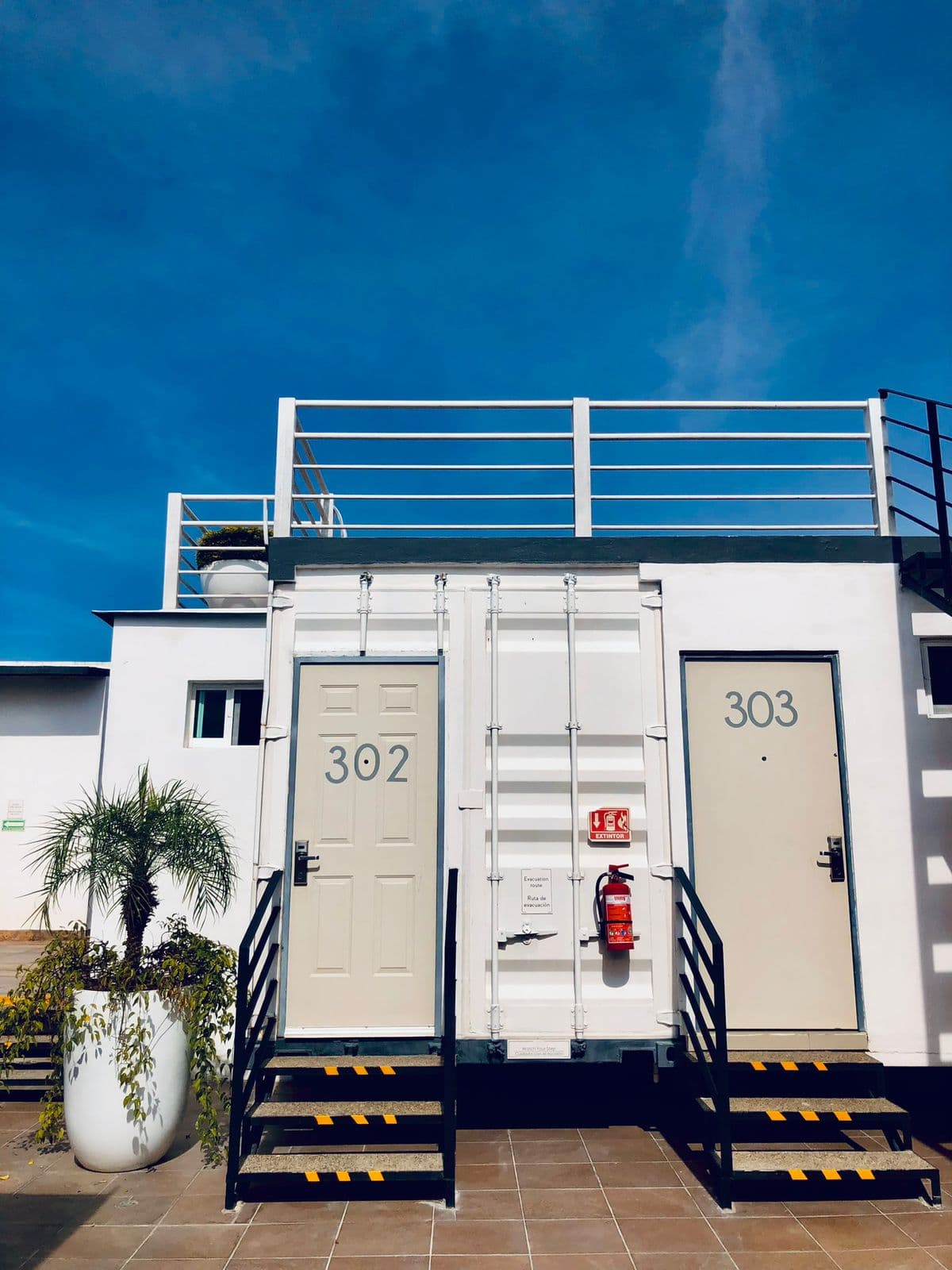 Container inn Hotel Aeropuerto, General view