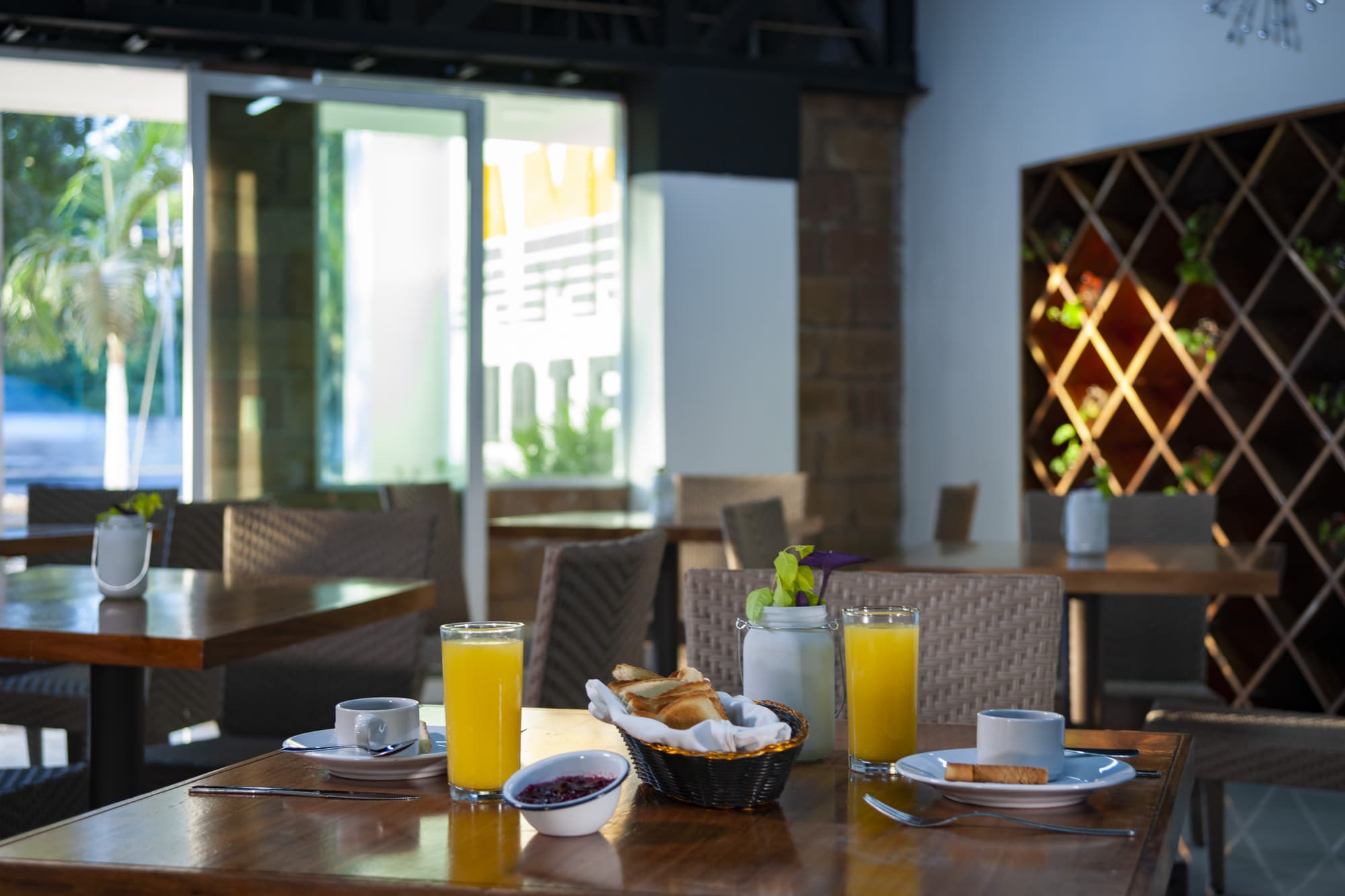 Container inn Hotel Aeropuerto, Restaurant