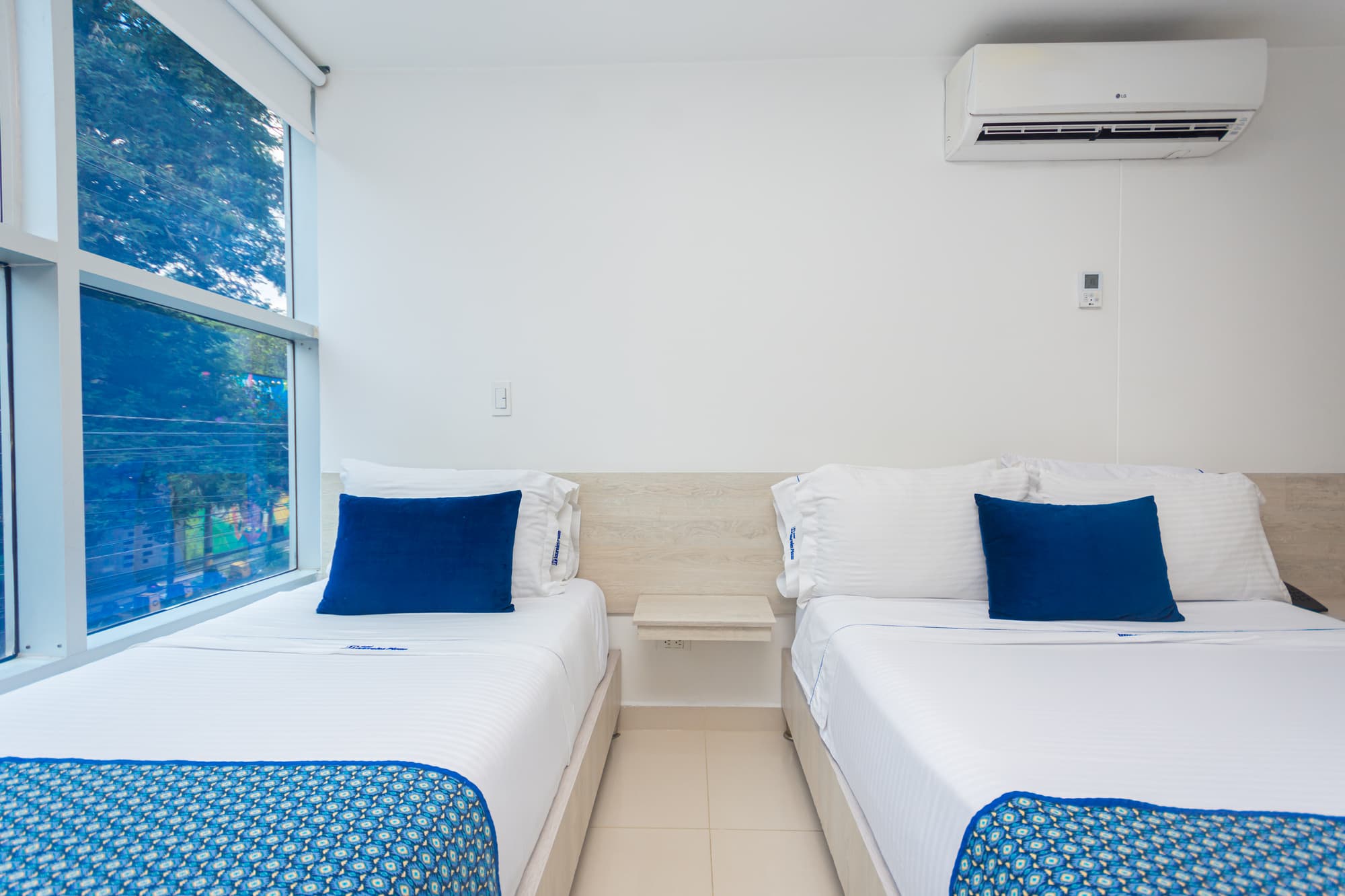 Laureles Plaza, Room