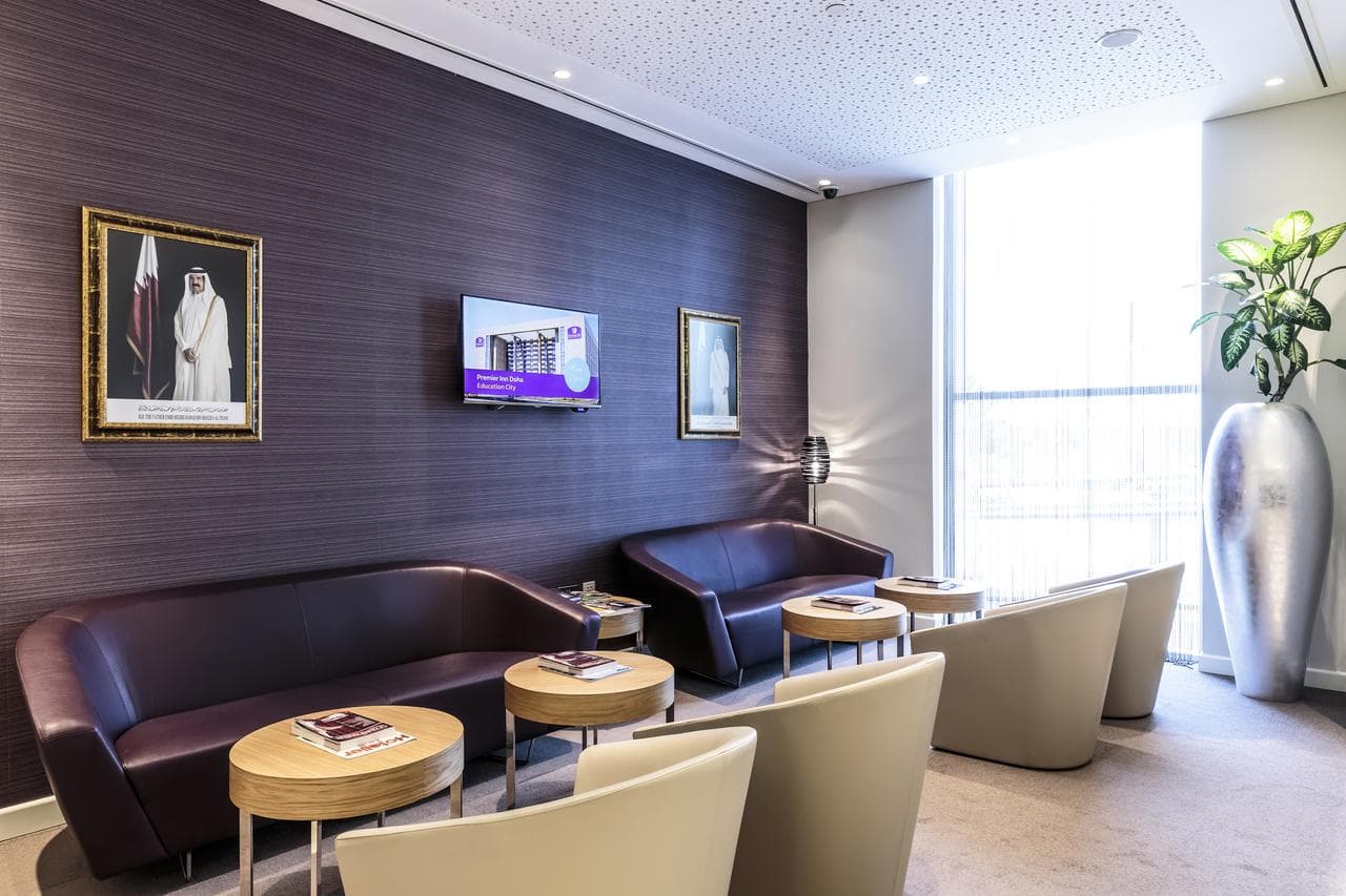 Premier Inn Doha Education City, Bar