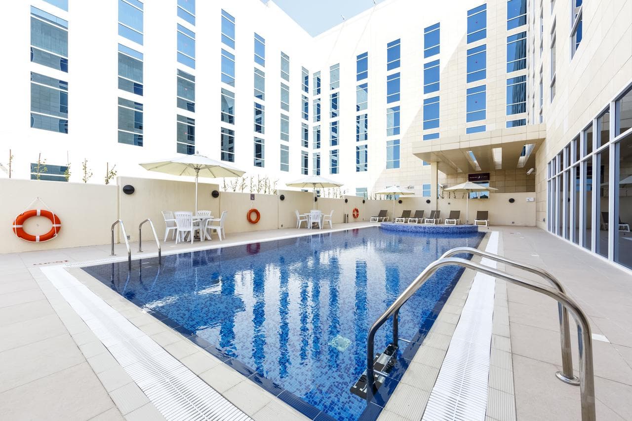 Premier Inn Doha Education City, Pool