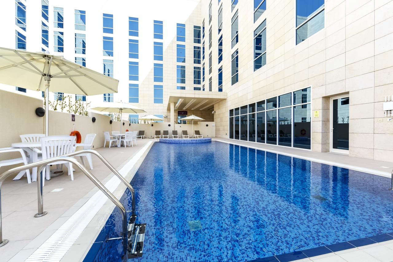 Premier Inn Doha Education City, Pool