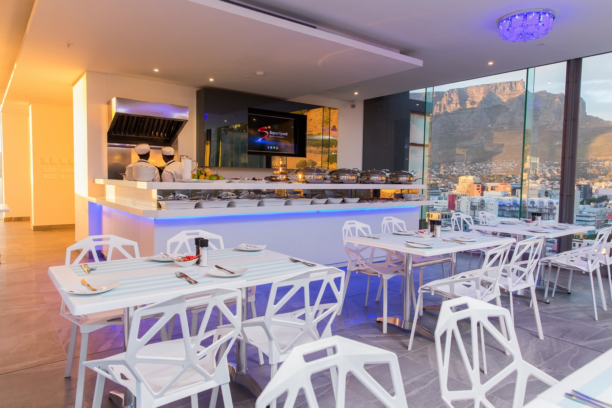 The Capital Mirage Hotel, Restaurant