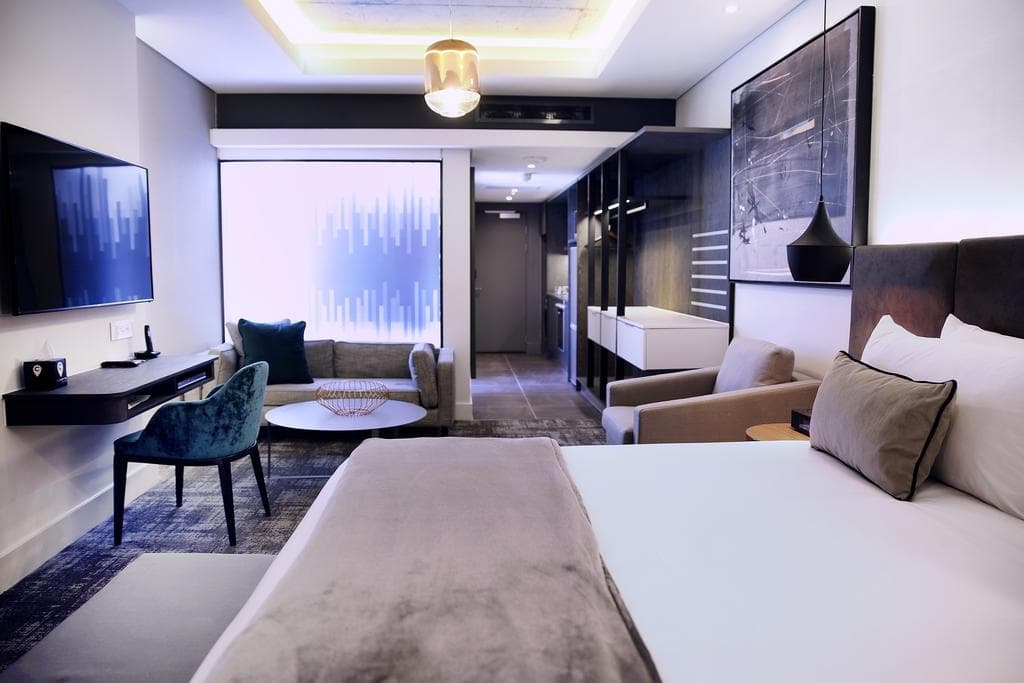 The Capital Mirage Hotel, Room