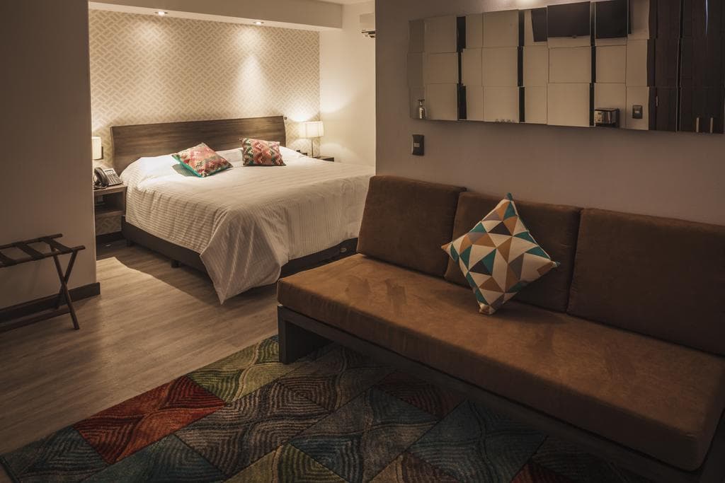 Hotel Platino Expo Guadalajara, Lobby