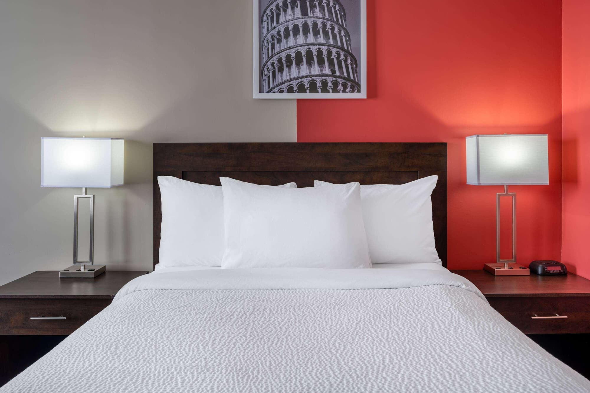 Ramada by Wyndham Thunder Bay Airline Hotel, Room