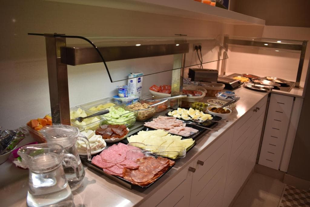 DOÑA LUISA, Restaurant