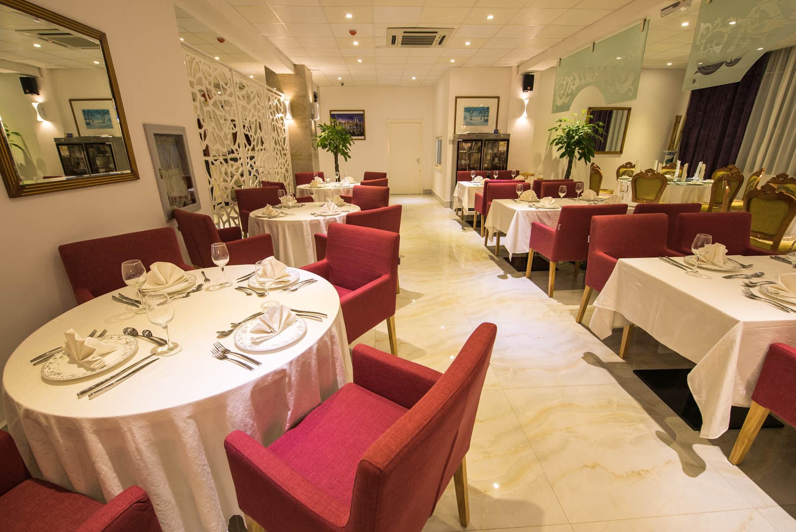 Palms Hotel, Restaurant