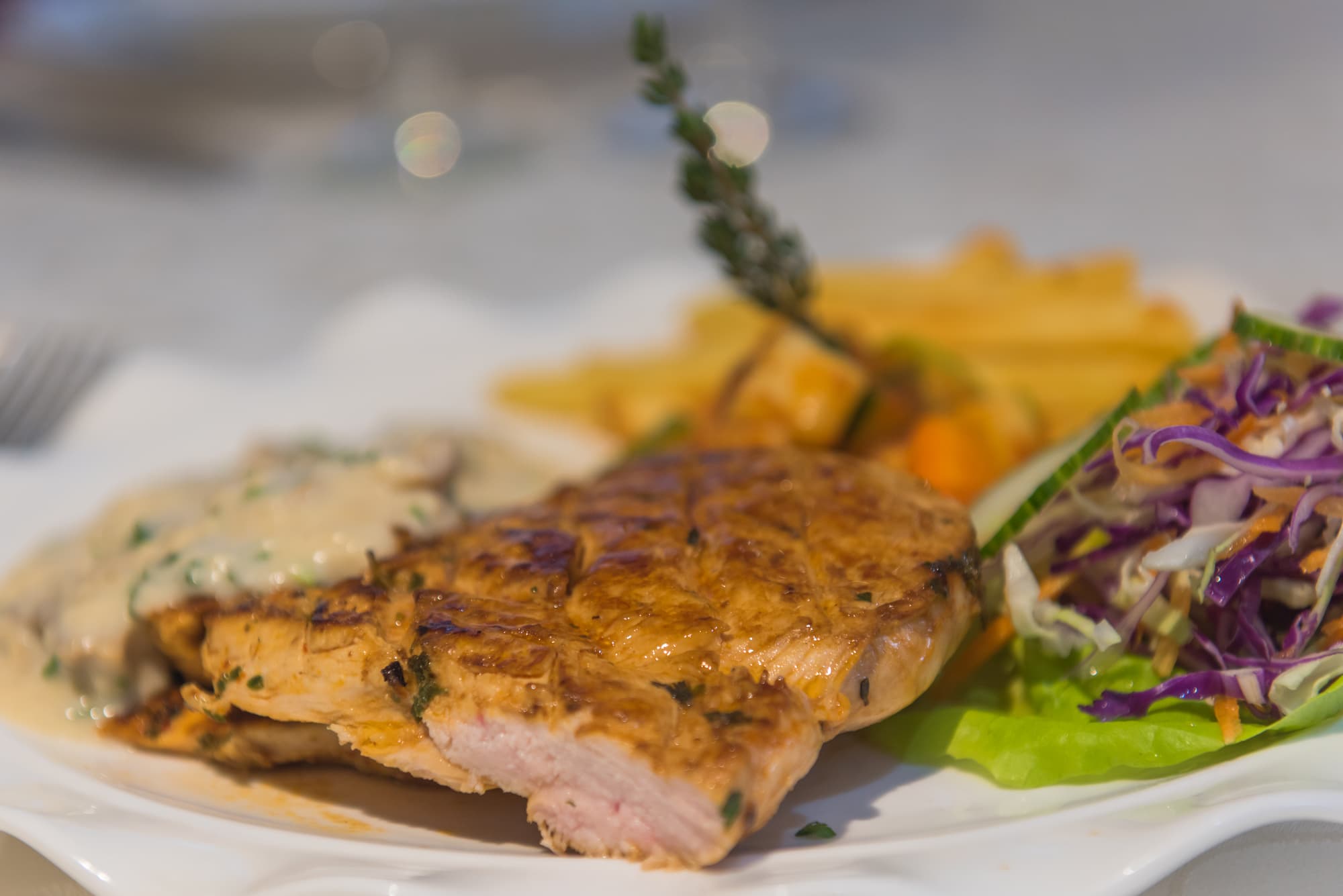 Palms Hotel, Restaurant