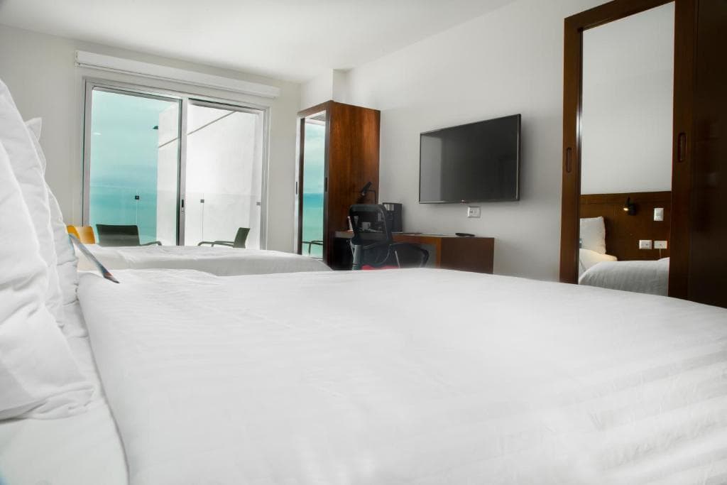 Park Inn By Radisson Mazatlan, Room