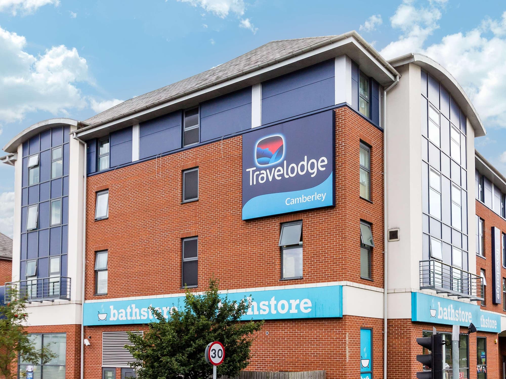 Travelodge Camberley, General view