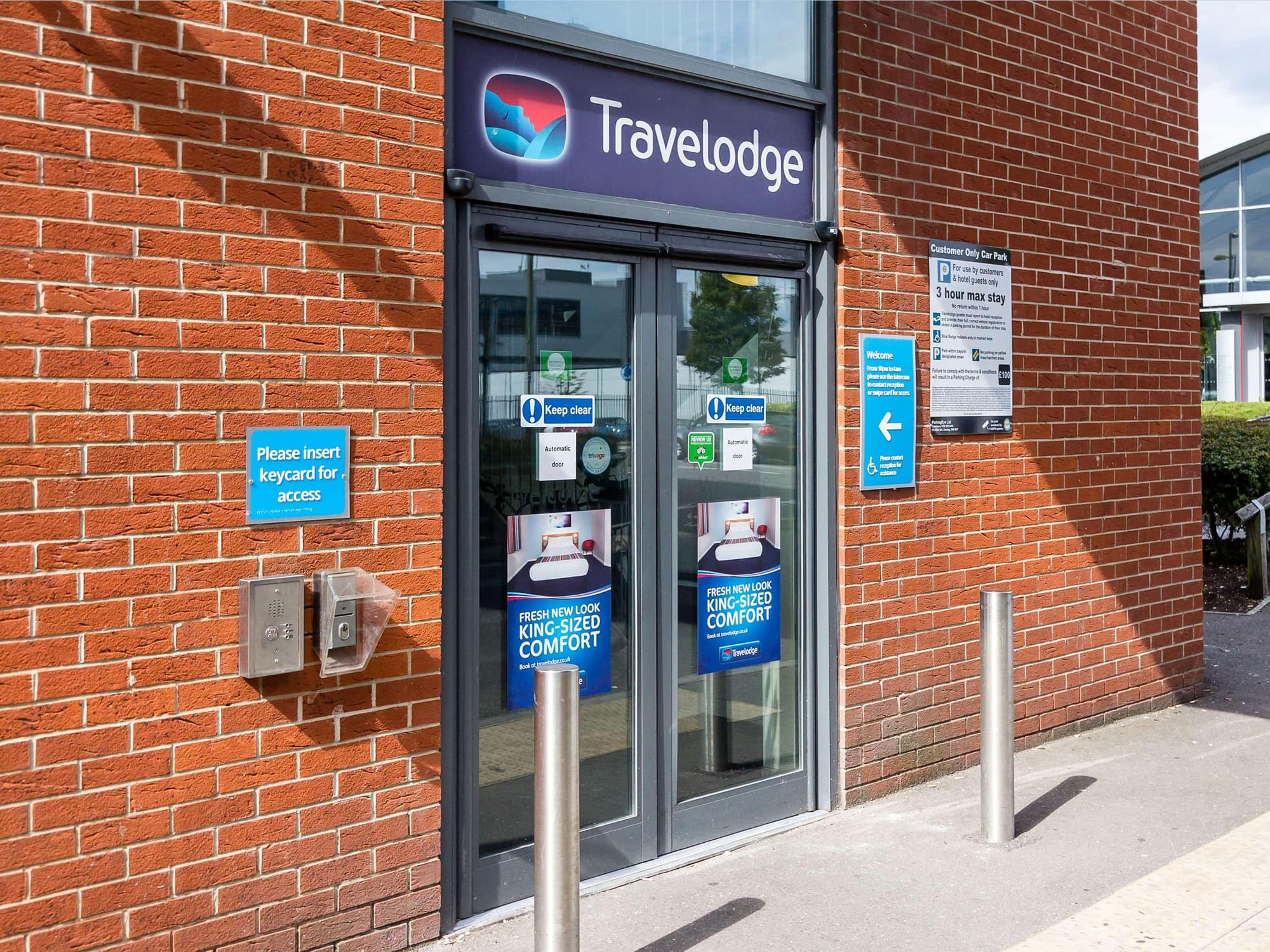 Travelodge Camberley, General view
