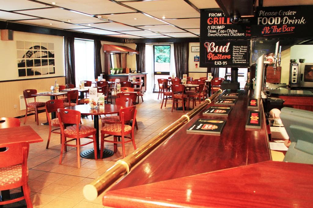 Travelodge Washington A1(M) Northbound, Bar