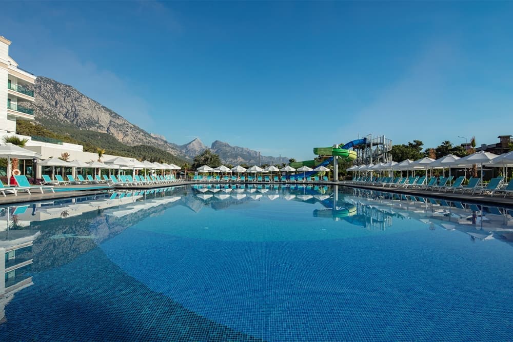 Dosinia Luxury Resort, Pool