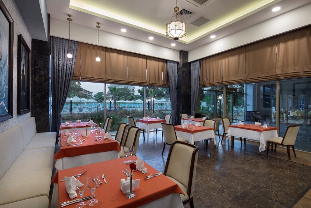 Dosinia Luxury Resort, Restaurant