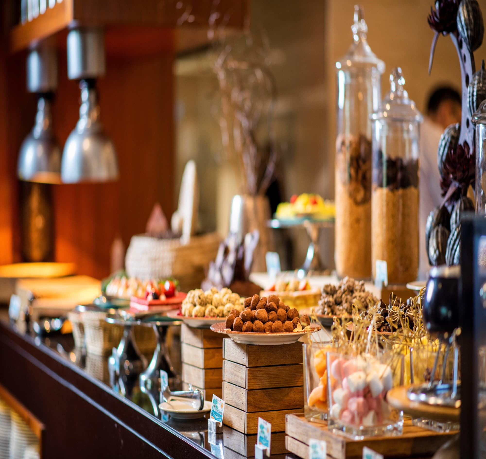 Crowne Plaza Muscat OCEC, Restaurant