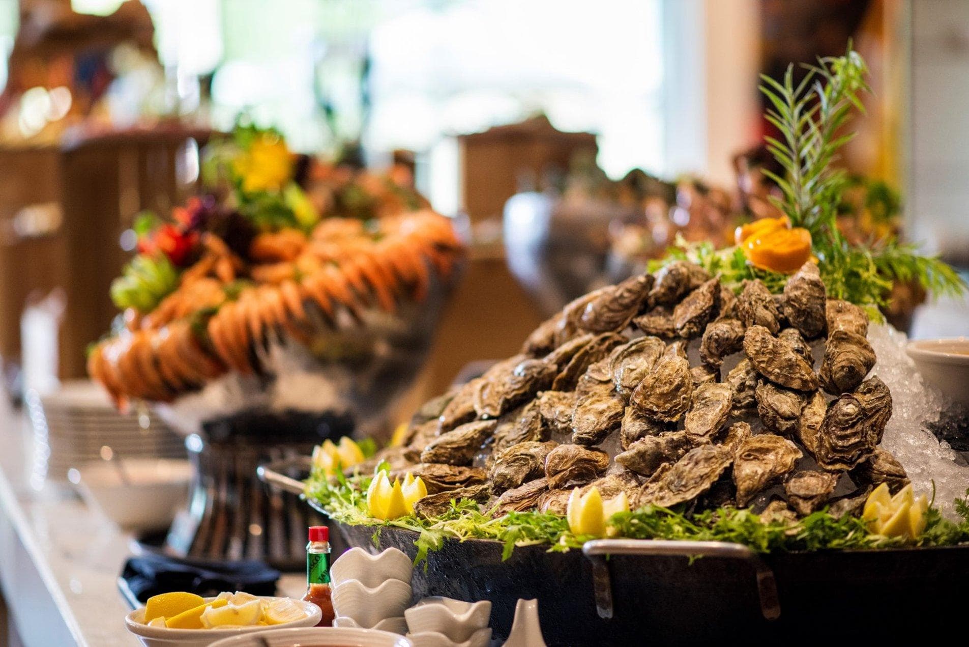 Crowne Plaza Muscat OCEC, Restaurant