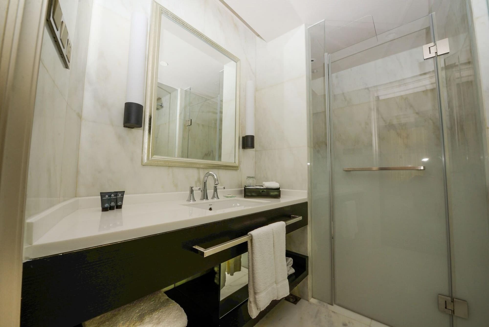 Golden Tulip Bund New Asia, Room