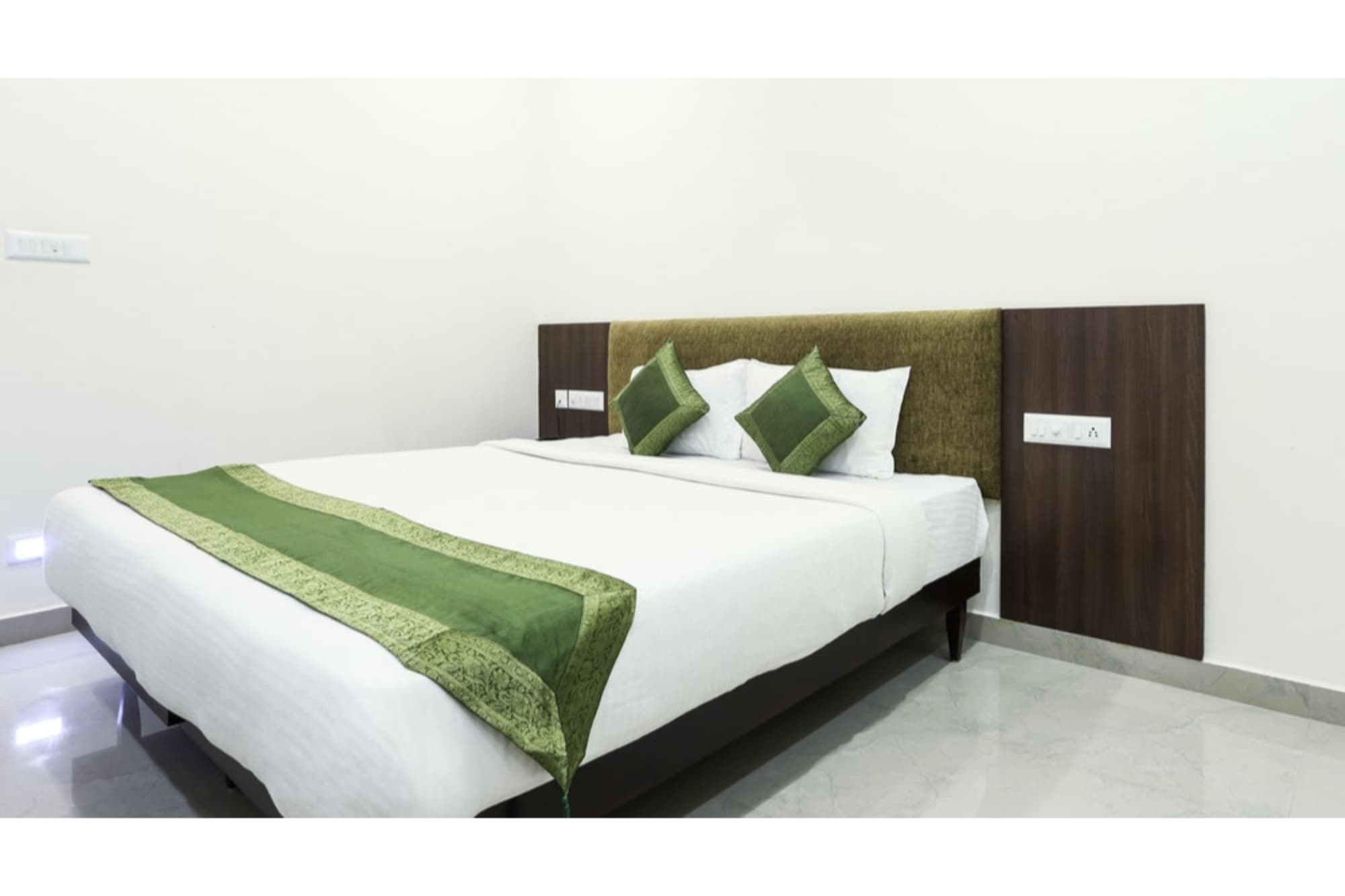 Treebo Cmks Habitat Center, Cochin, Room