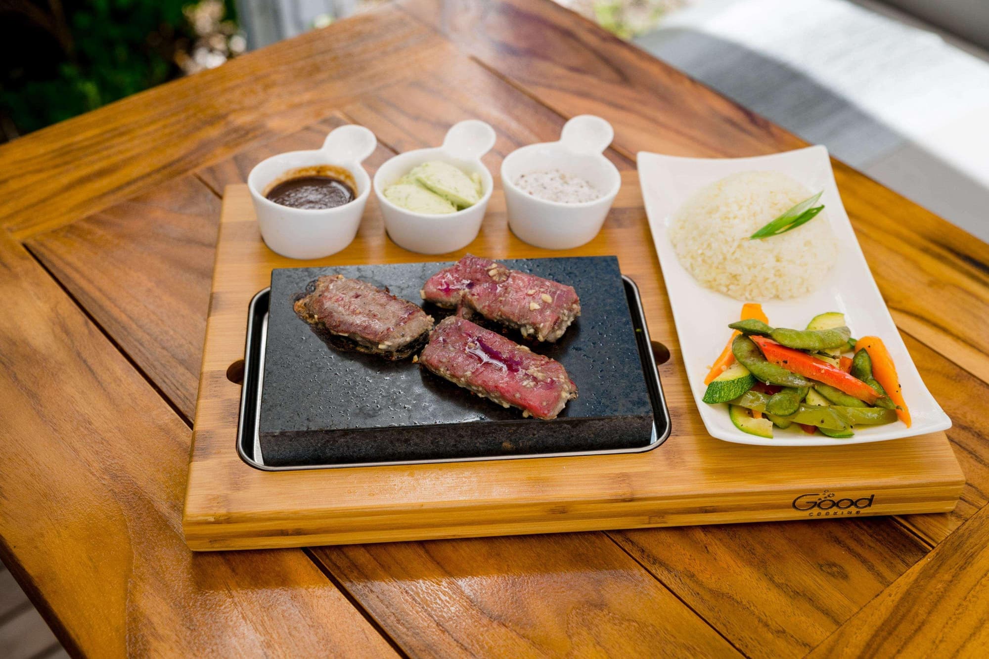 Oceans Edge Resort & Marina, Key West, Restaurant