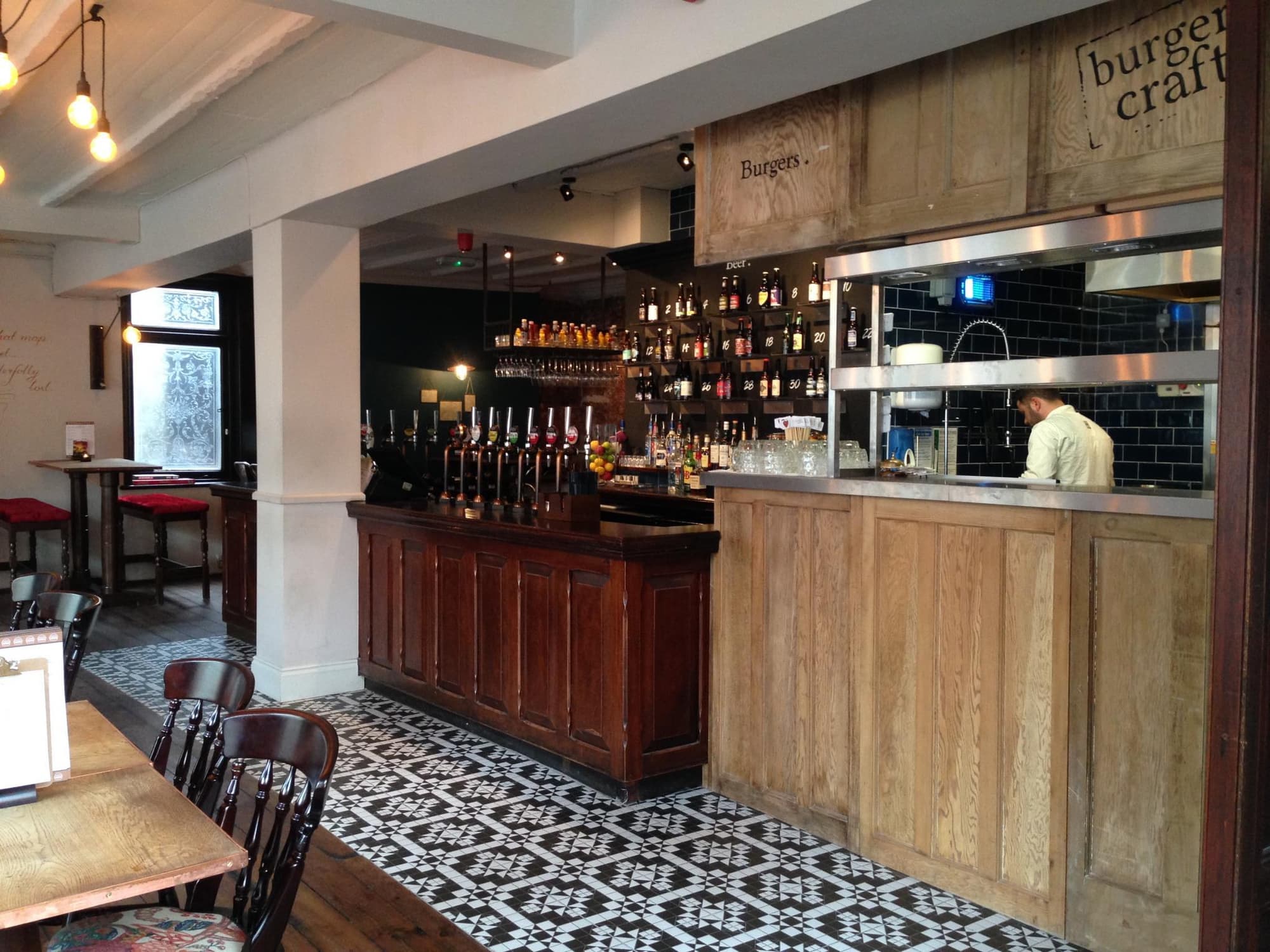 Publove The Exmouth Arms, Restaurant