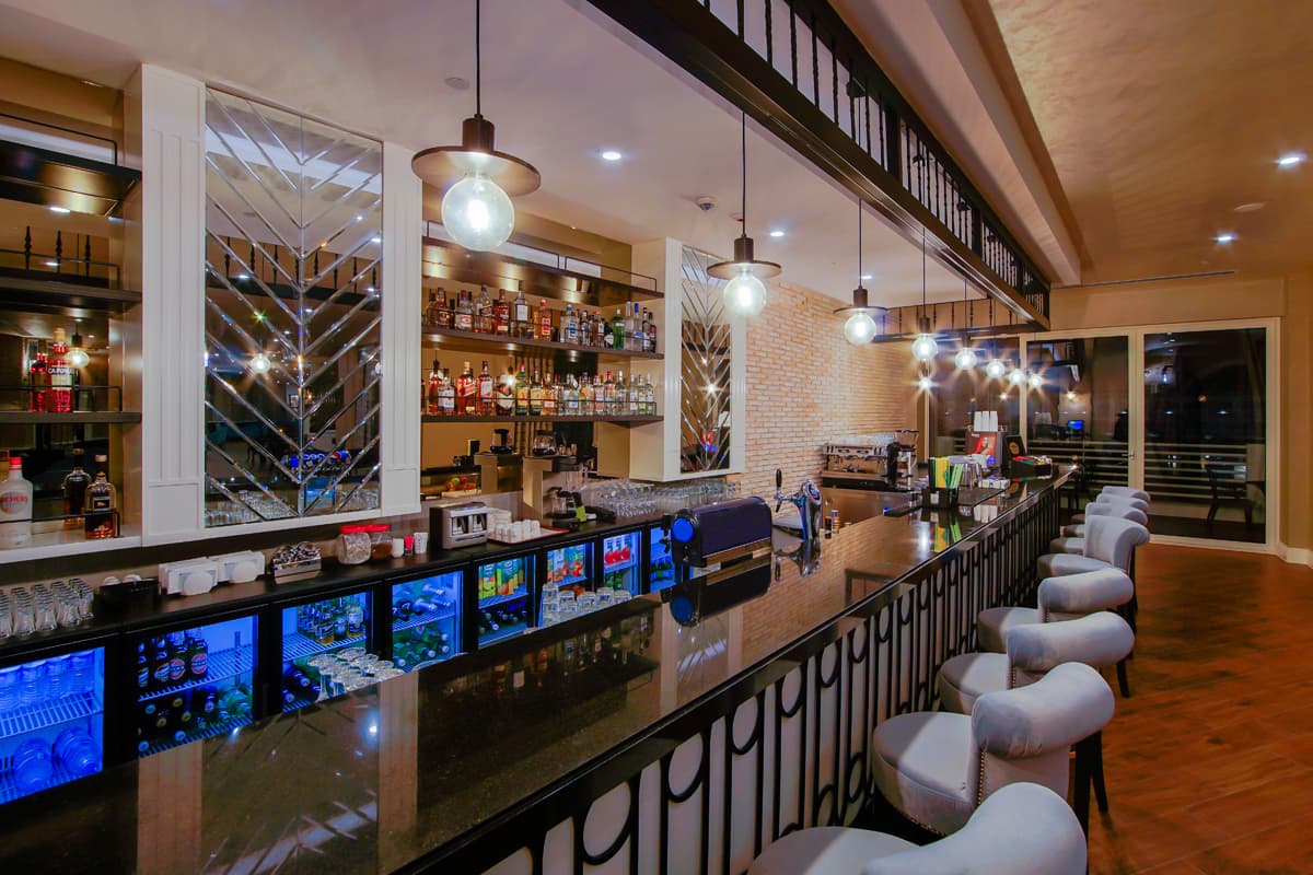 Limak Cyprus Deluxe Hotel, Bar