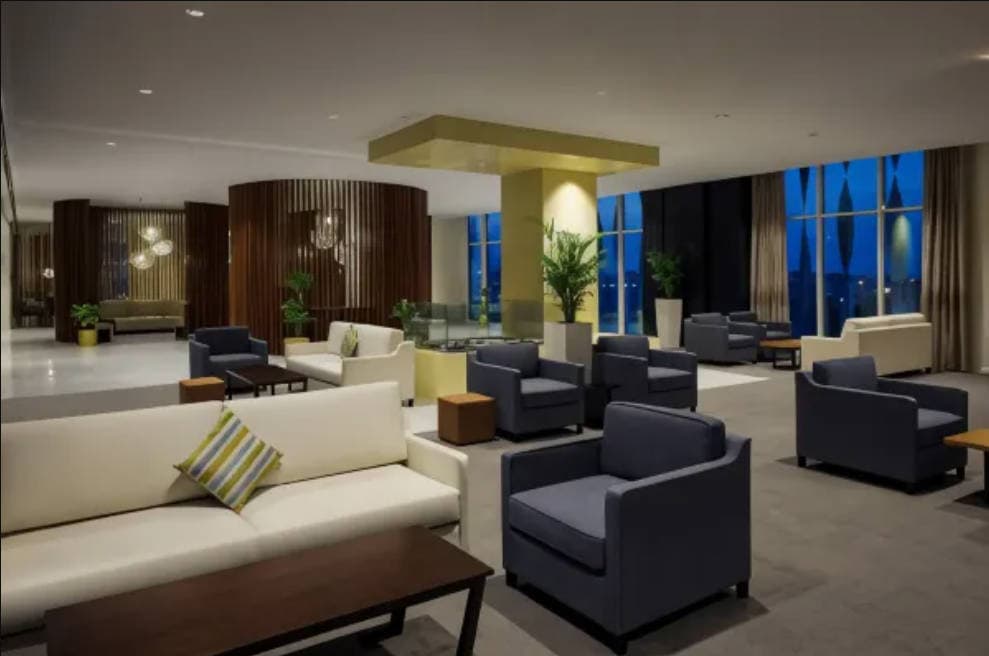 Staybridge Suites Al Khobar, Lobby