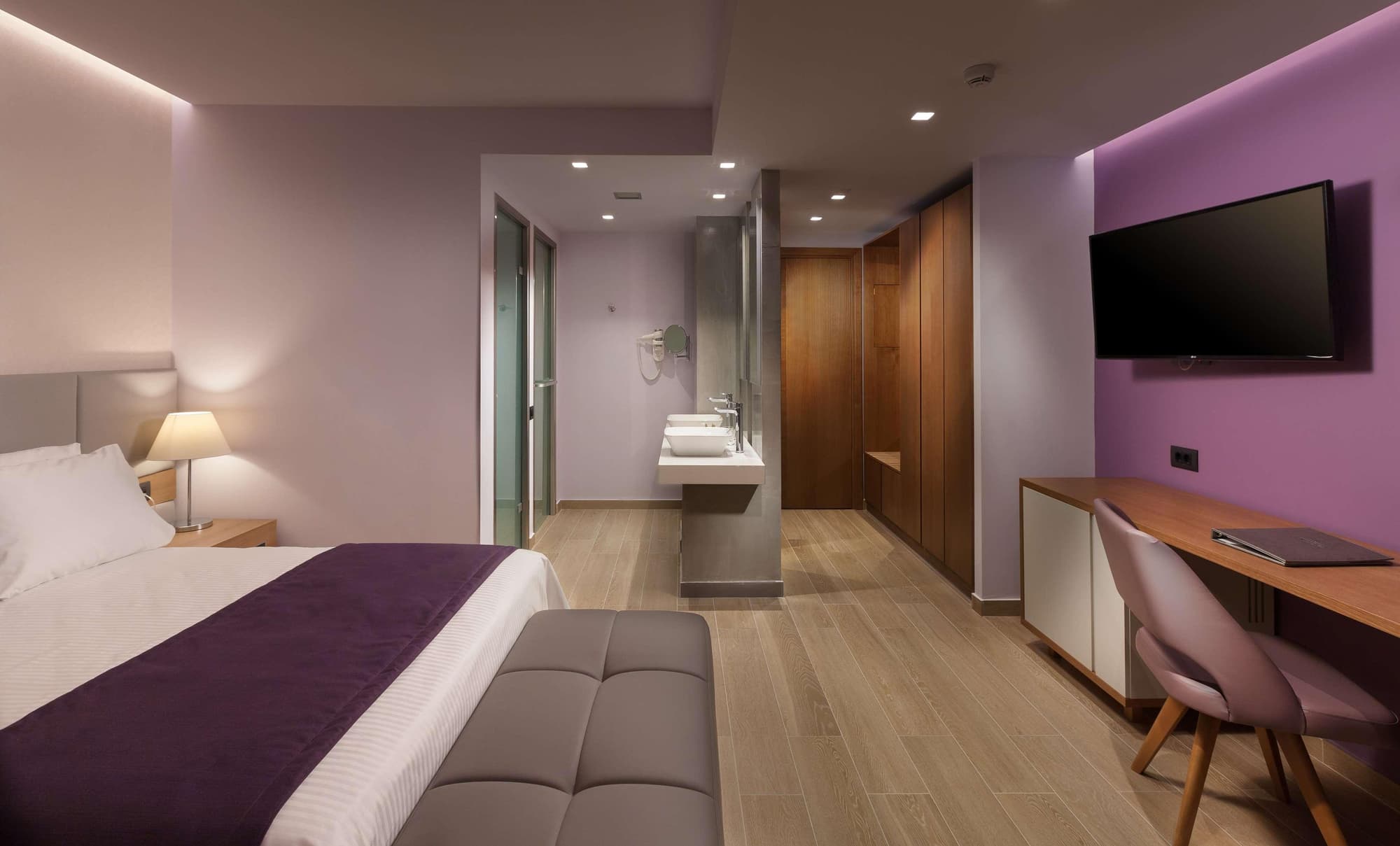 Blue Lagoon City Hotel, Room